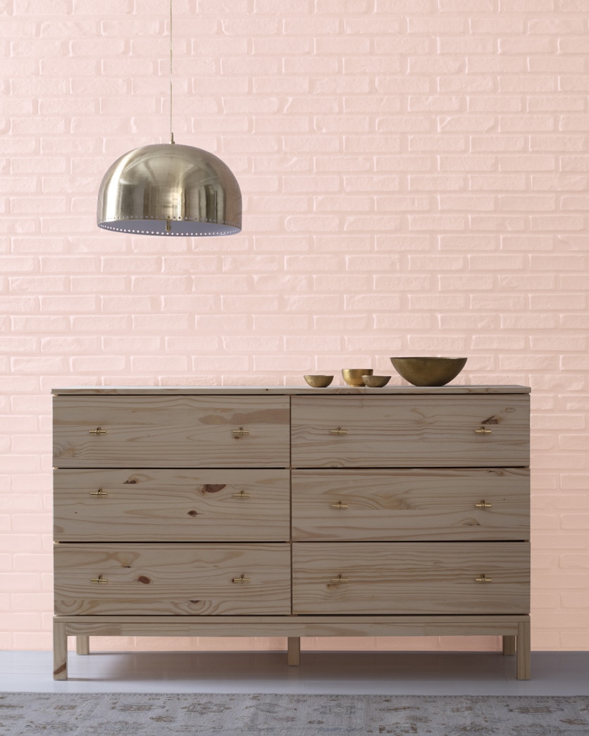 Painted wall in April Pink 2091-70
