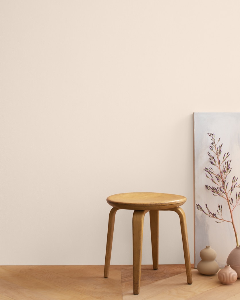 Painted wall in Beautiful in My Eyes 1170