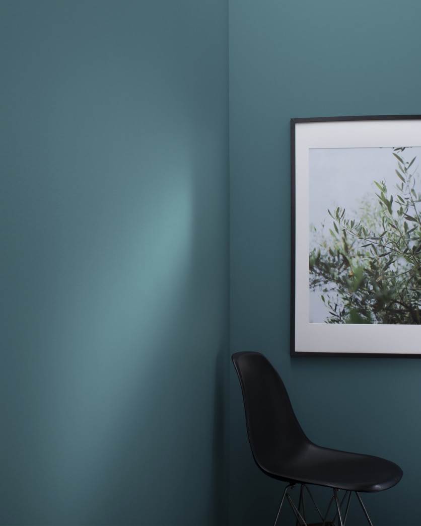 Painted wall in Bella Blue 720
