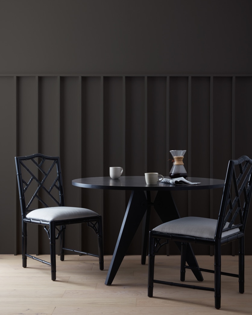Painted wall in Black Beauty 2128-10