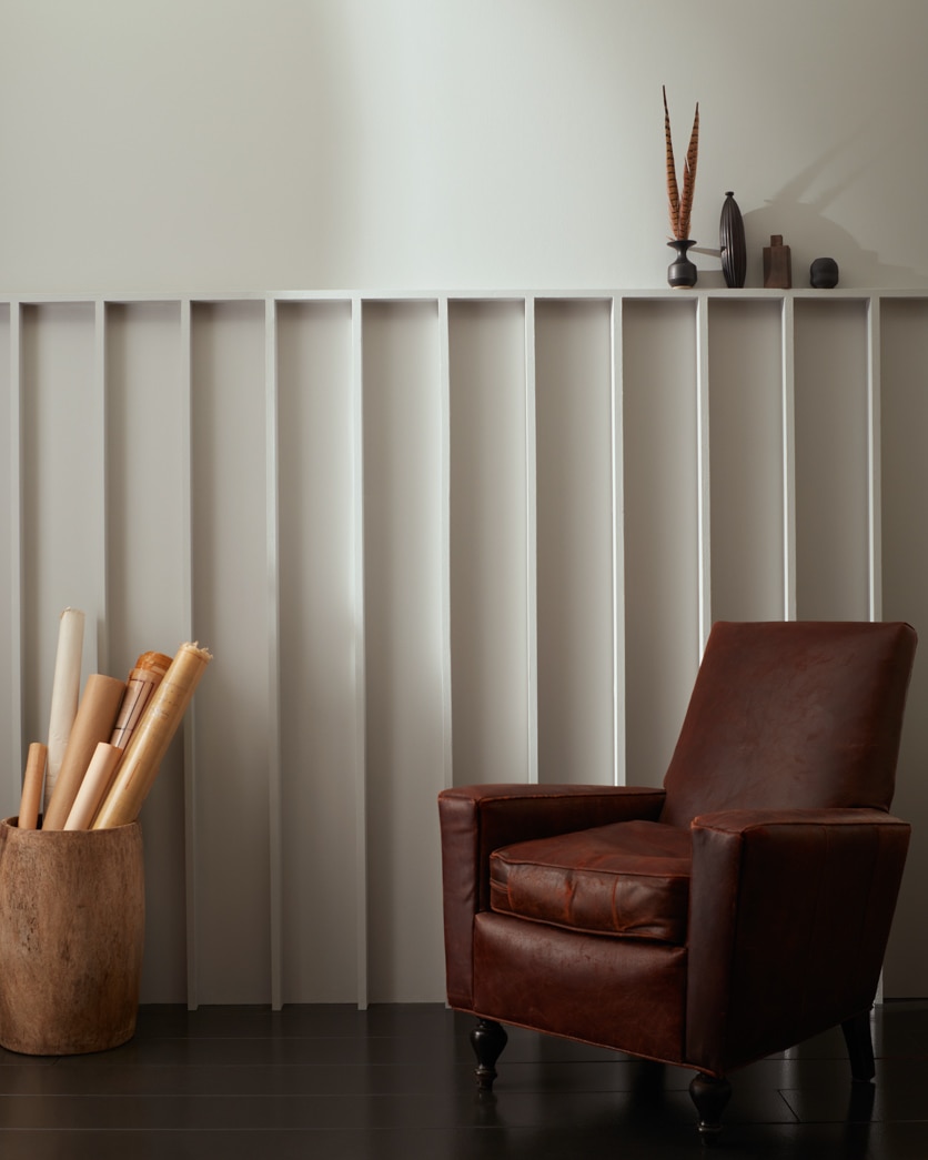Painted wall in Bone Black CW-715