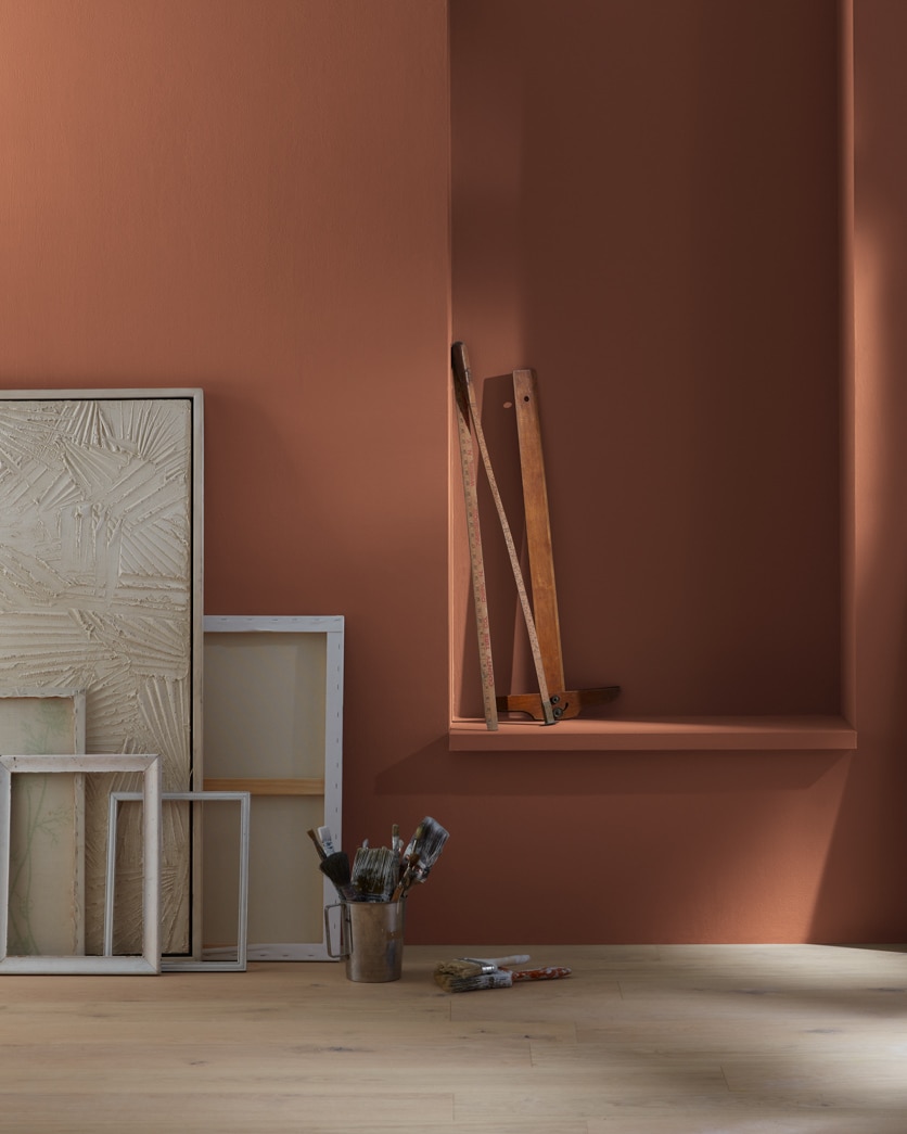 Painted wall in Brown 2099-10
