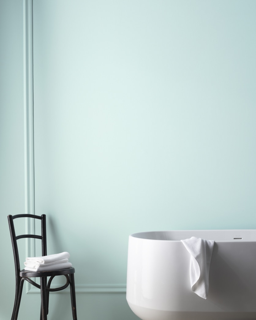 Painted wall in Crystal Blue 2051-70