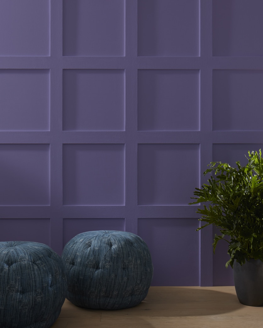 Painted wall in Dark Lilac 2070-30