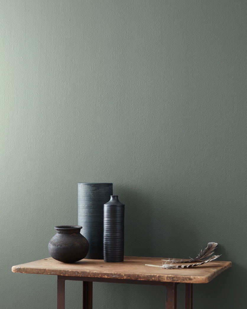 Painted wall in Duxbury Gray HC-163