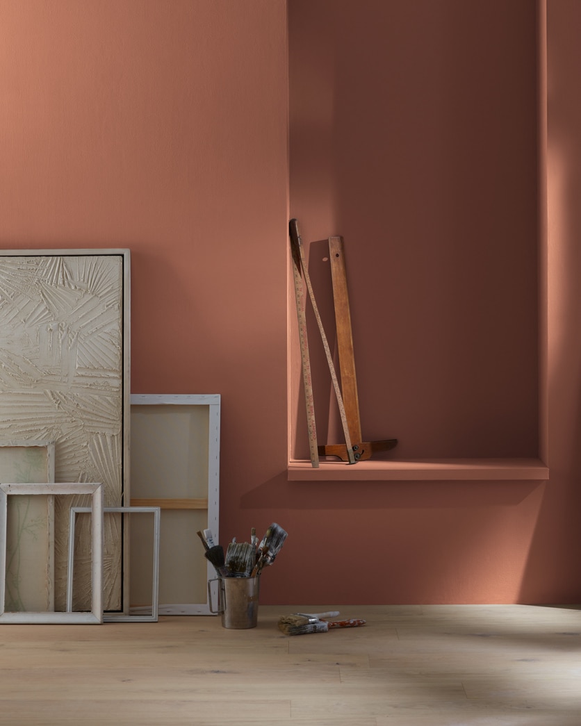 Painted wall in Espresso 2099-30