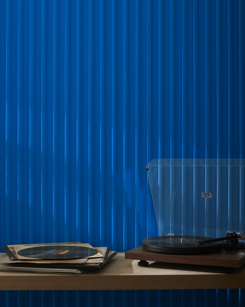 Painted wall in Evening Blue 2066-20