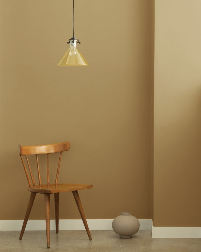 Painted wall in Everard Gold CW-435
