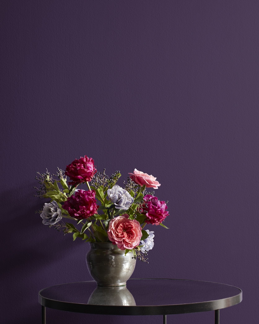 Painted wall in Exotic Purple 2071-10