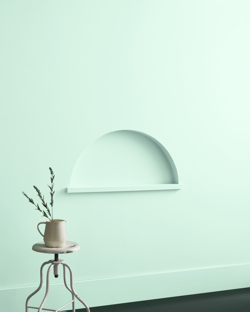 Painted wall in Fresh Mint 2037-70