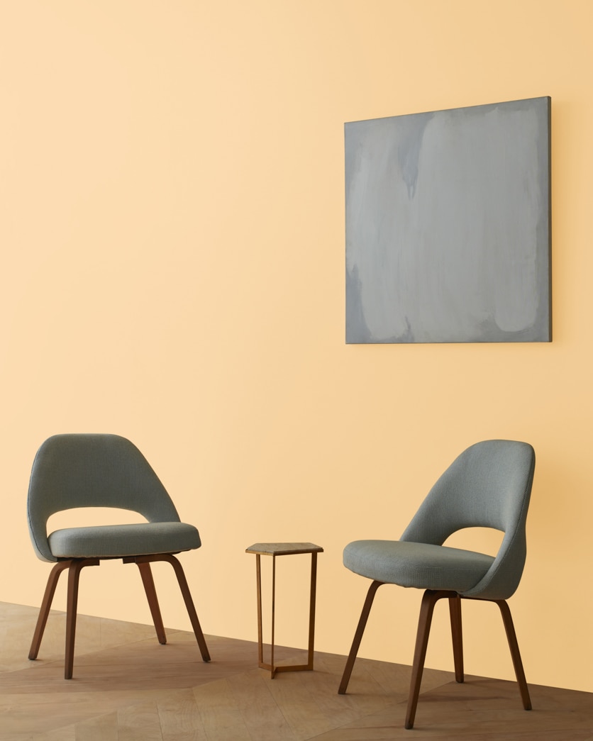 Painted wall in Glowing Apricot 165