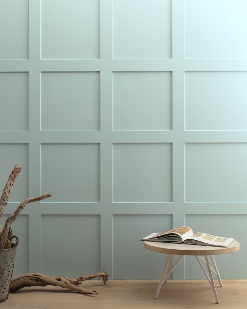 Painted wall in Heavenly Blue 709