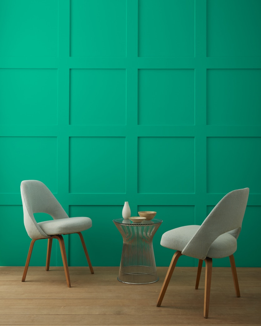 Painted wall in Hummingbird Green 2042-30