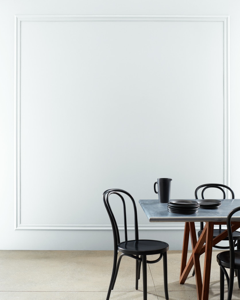 Painted wall in Ice Cube Silver 2121-50