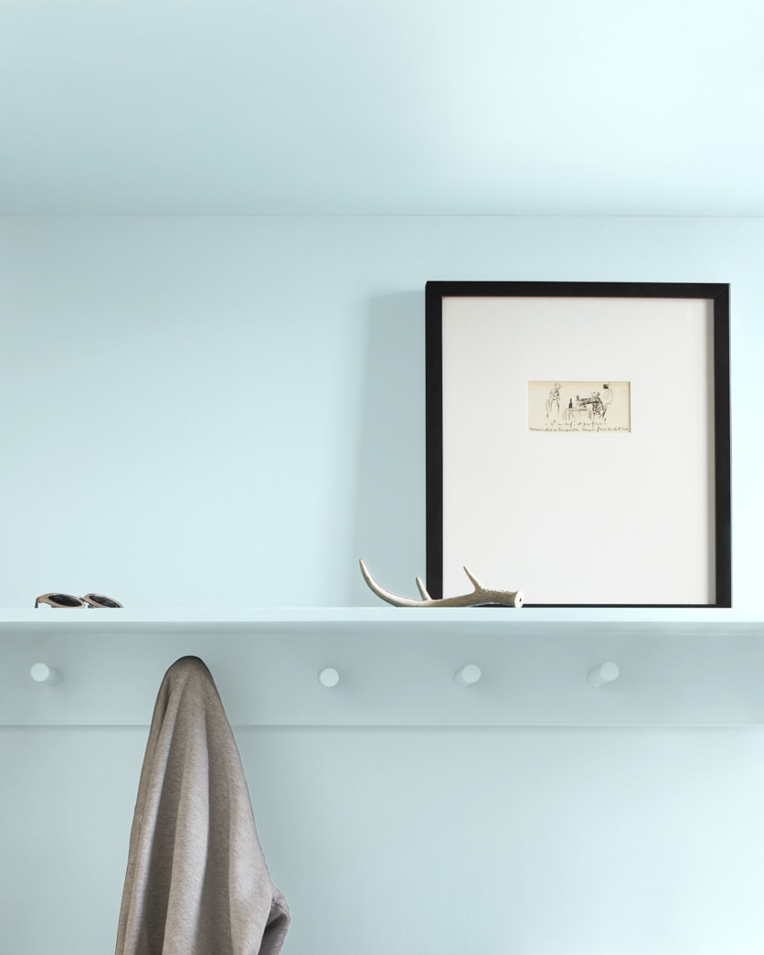 Painted wall in Icy Blue 2057-70