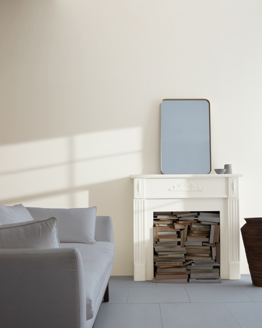 Painted wall in Intense White OC-51