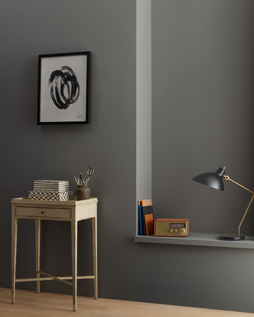 Painted wall in Kendall Charcoal HC-166