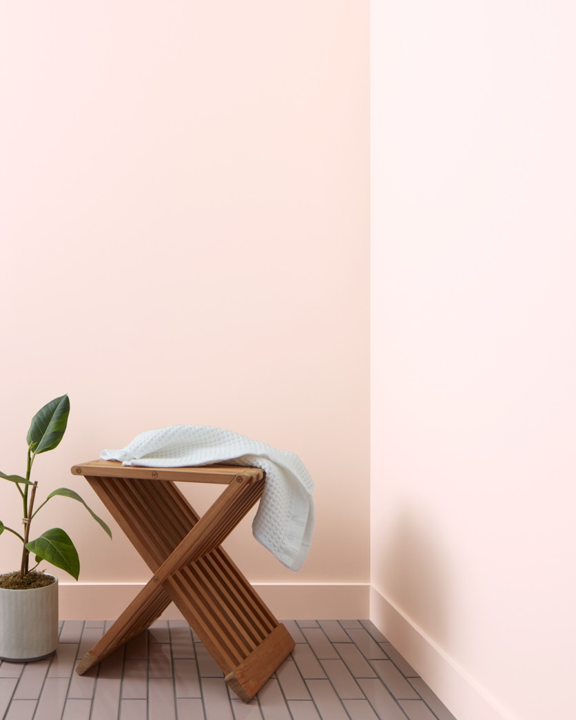 Painted wall in Key Pearl 885
