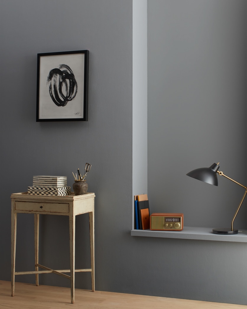Painted wall in Lampblack CW-695