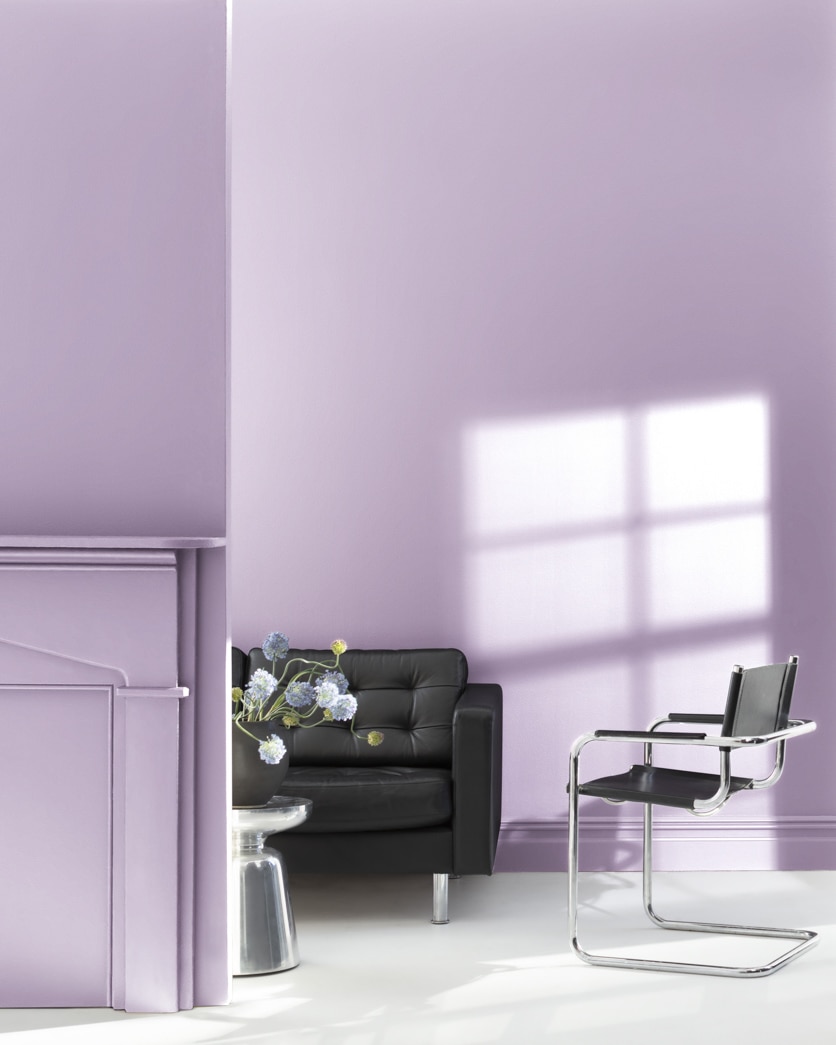Painted wall in Lavender Lipstick 2072-50