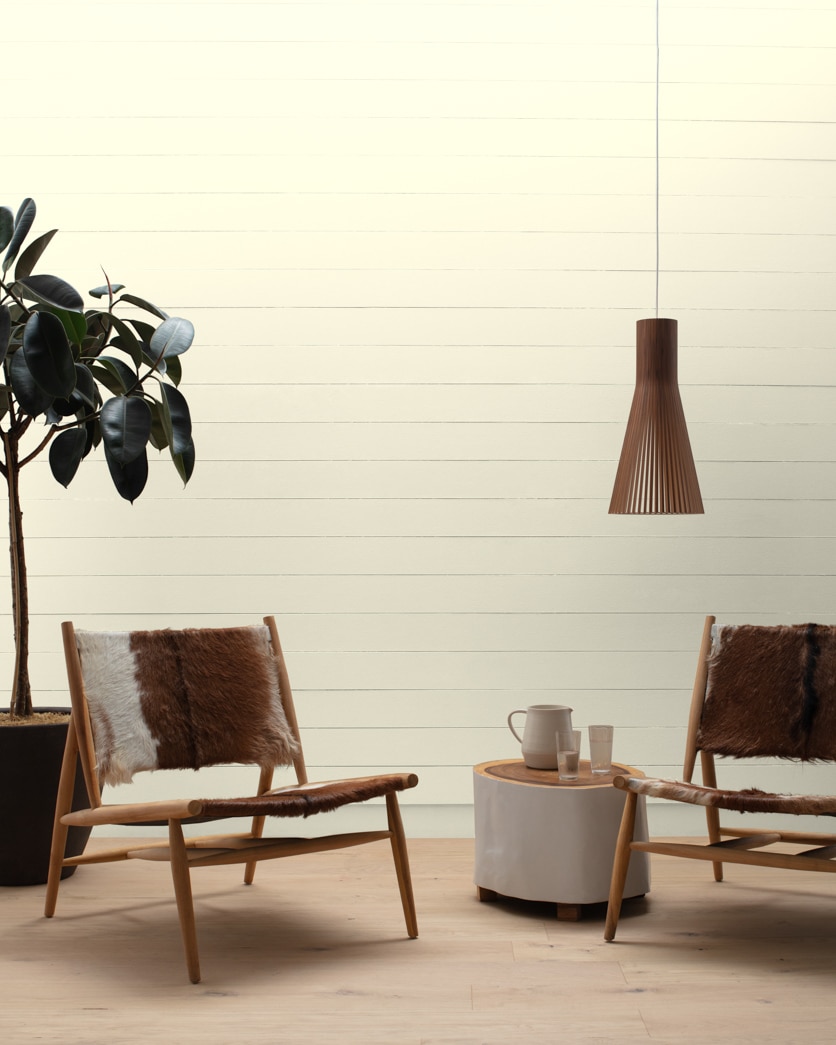 Painted wall in Lemon Chiffon OC-109