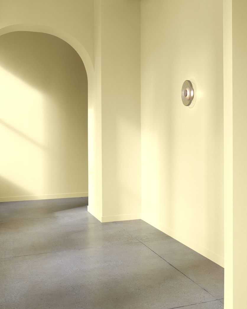 Painted wall in Luminaire 374