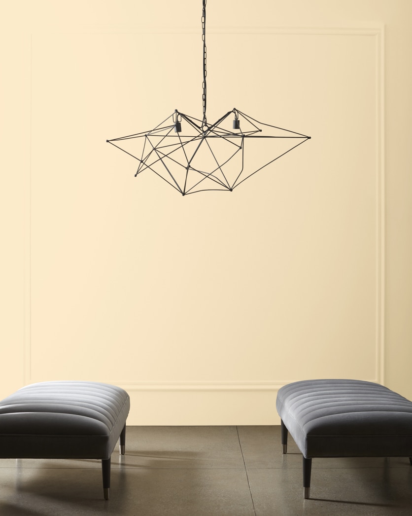 Painted wall in Montgomery White HC-33