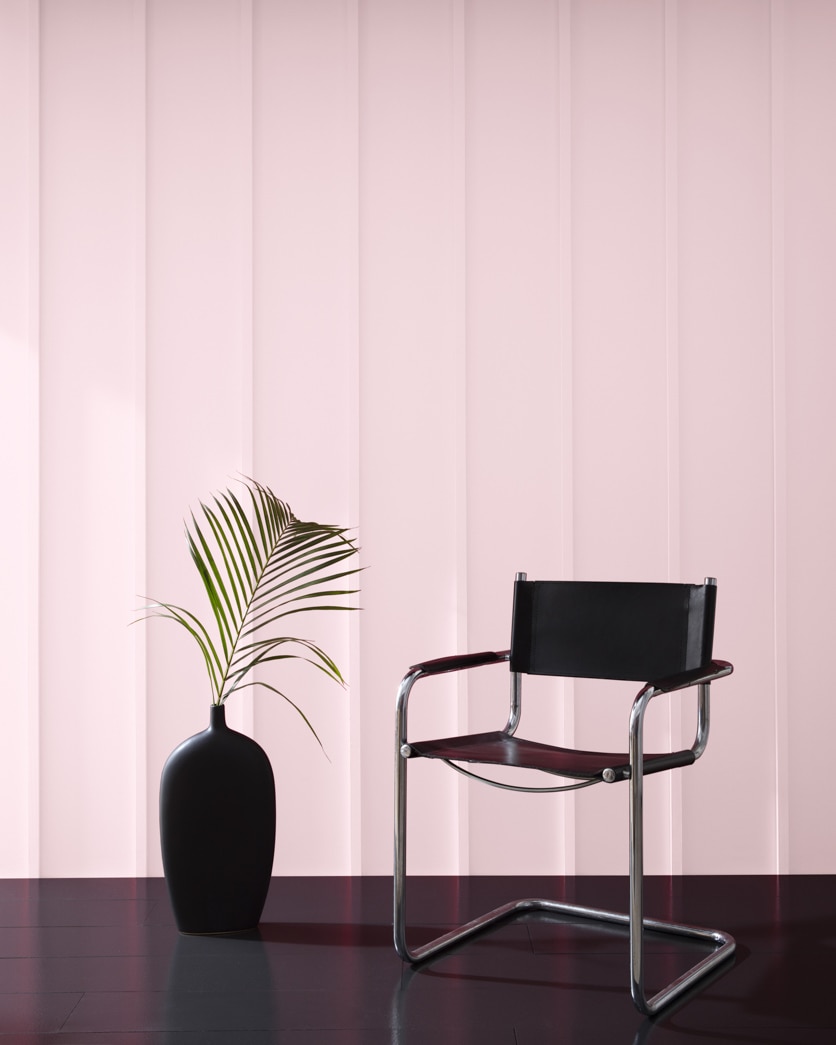 Painted wall in Pleasing Pink 2003-70