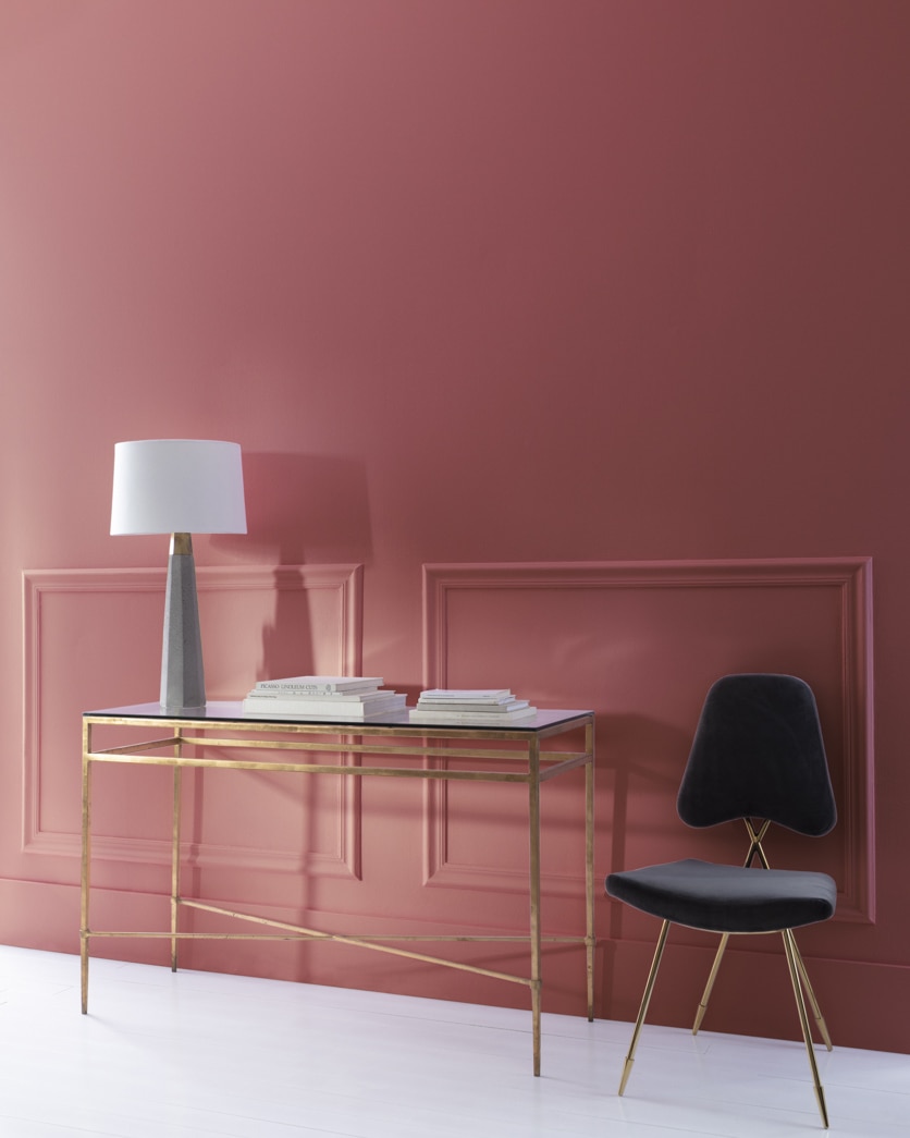 Painted wall in Plum Raisin 2082-20