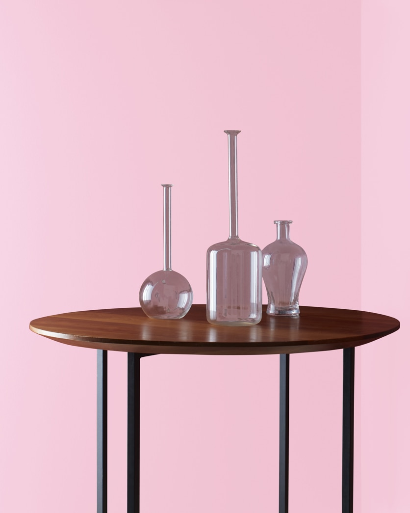 Painted wall in Posy Pink 2080-60