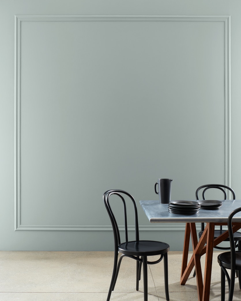 Painted wall in Puritan Gray HC-164
