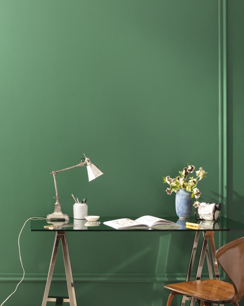 Painted wall in Raleigh Green CW-525