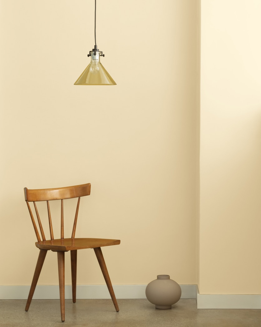 Painted wall in Rich Cream 2153-60