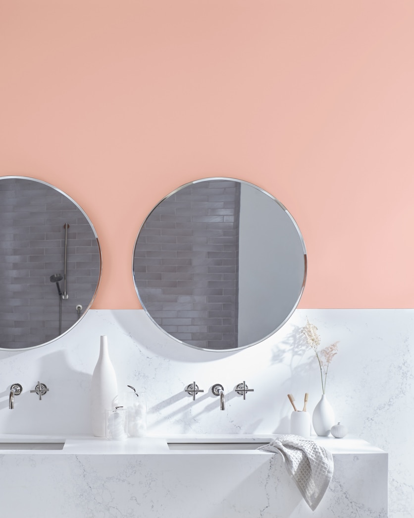 Painted wall in Romantica 045