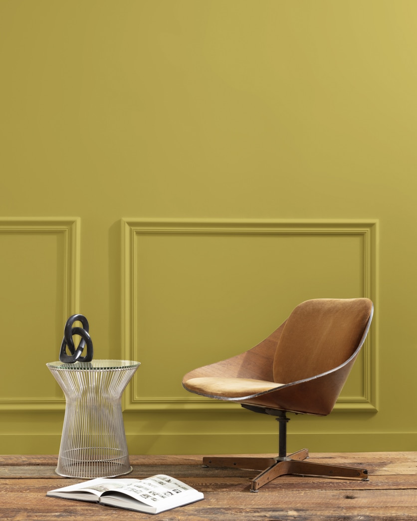 Painted wall in Savannah Moss 385