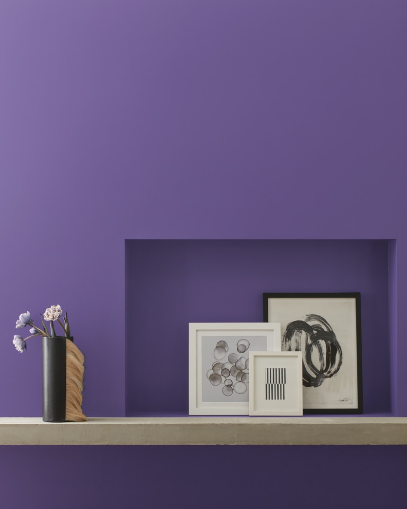 Painted wall in Seduction 1399