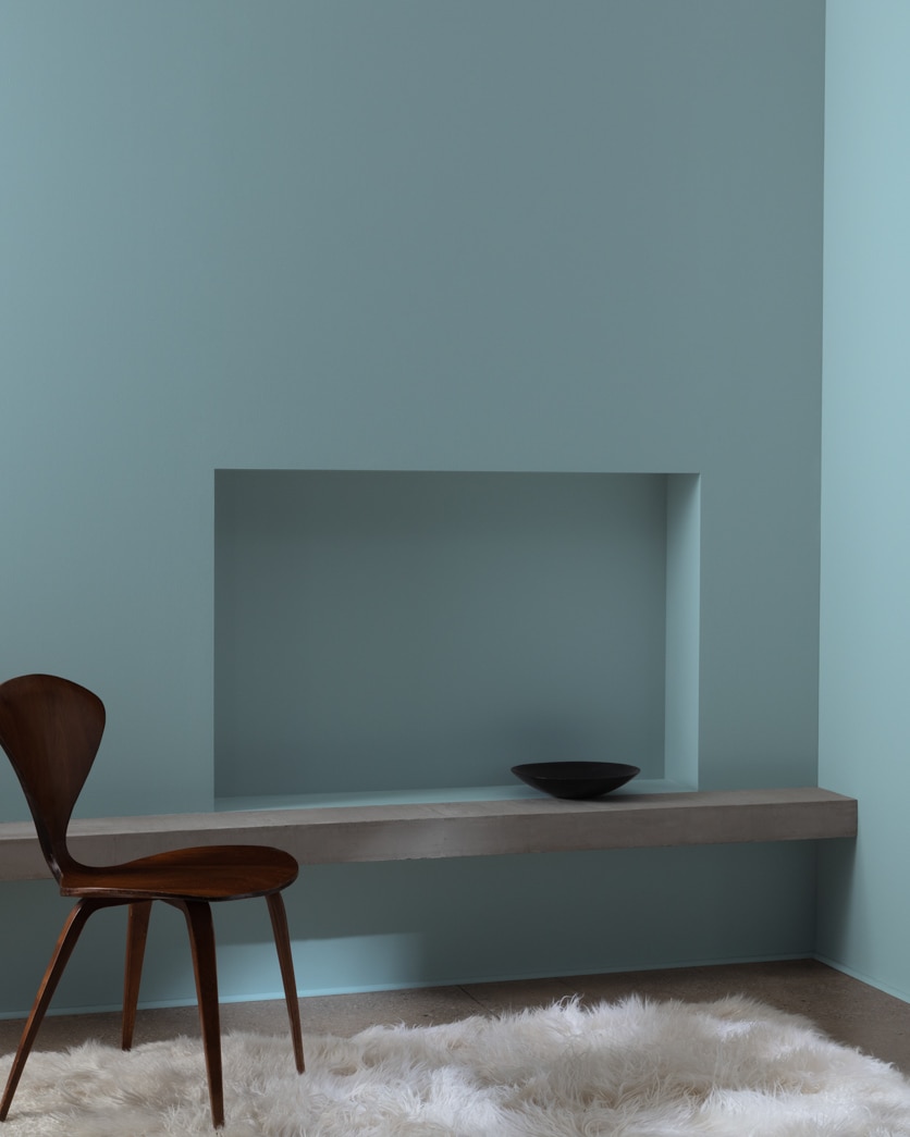Painted wall in Smokestack Gray 2131-40
