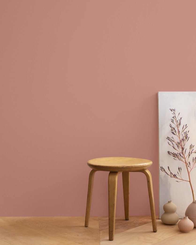 Painted wall in Soft Cranberry 2094-40