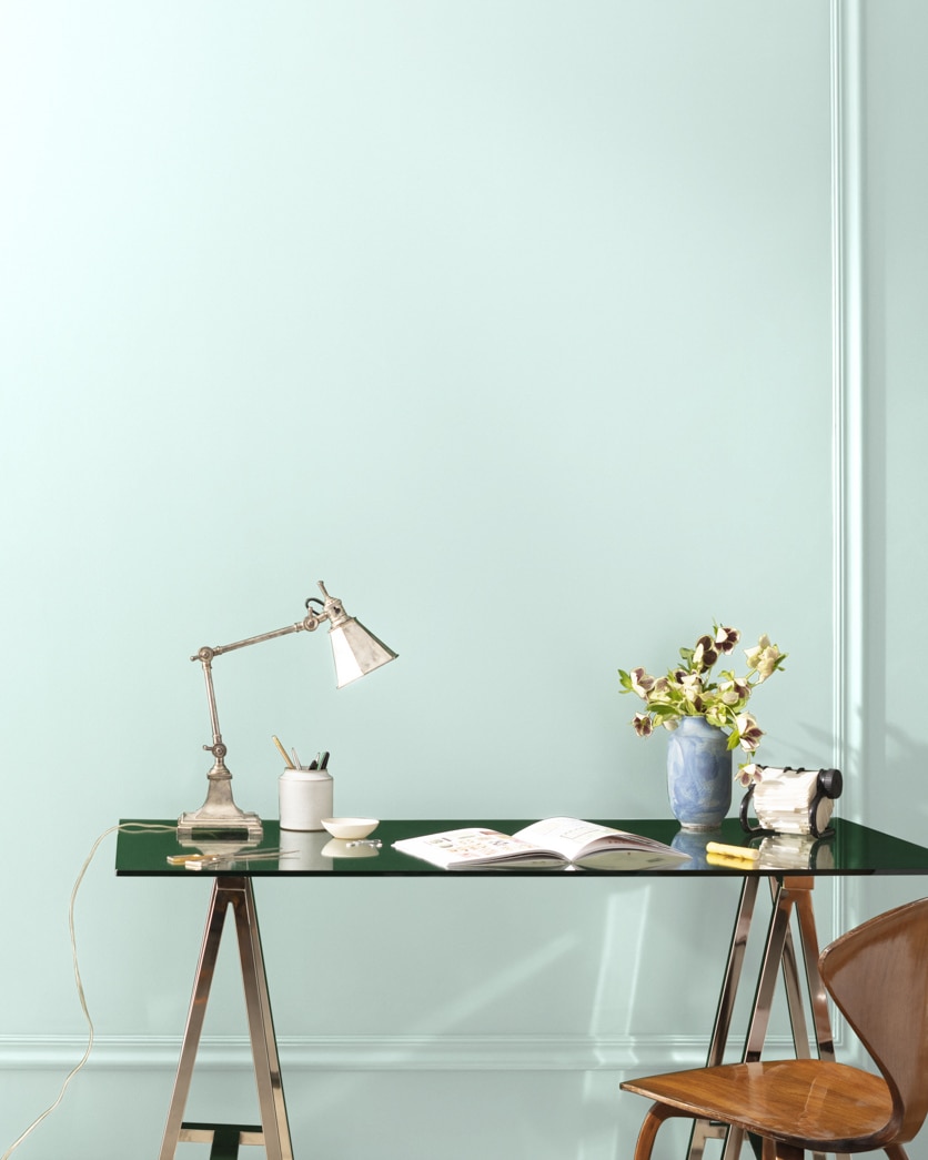 Painted wall in Spring Mint 2040-70