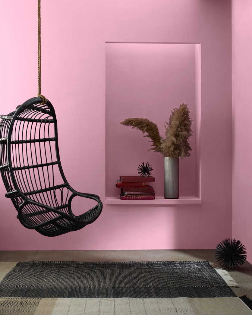 Painted wall in Strawberry 2085-50