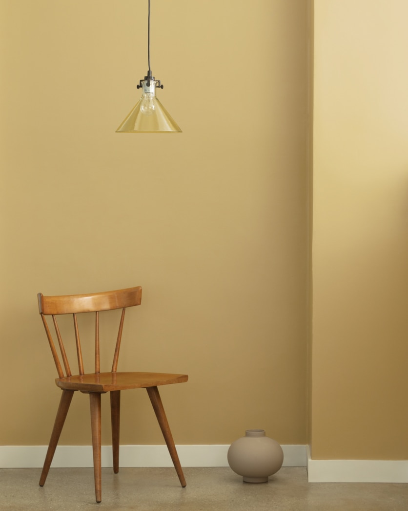 Painted wall in Sulfur Yellow 2151-40