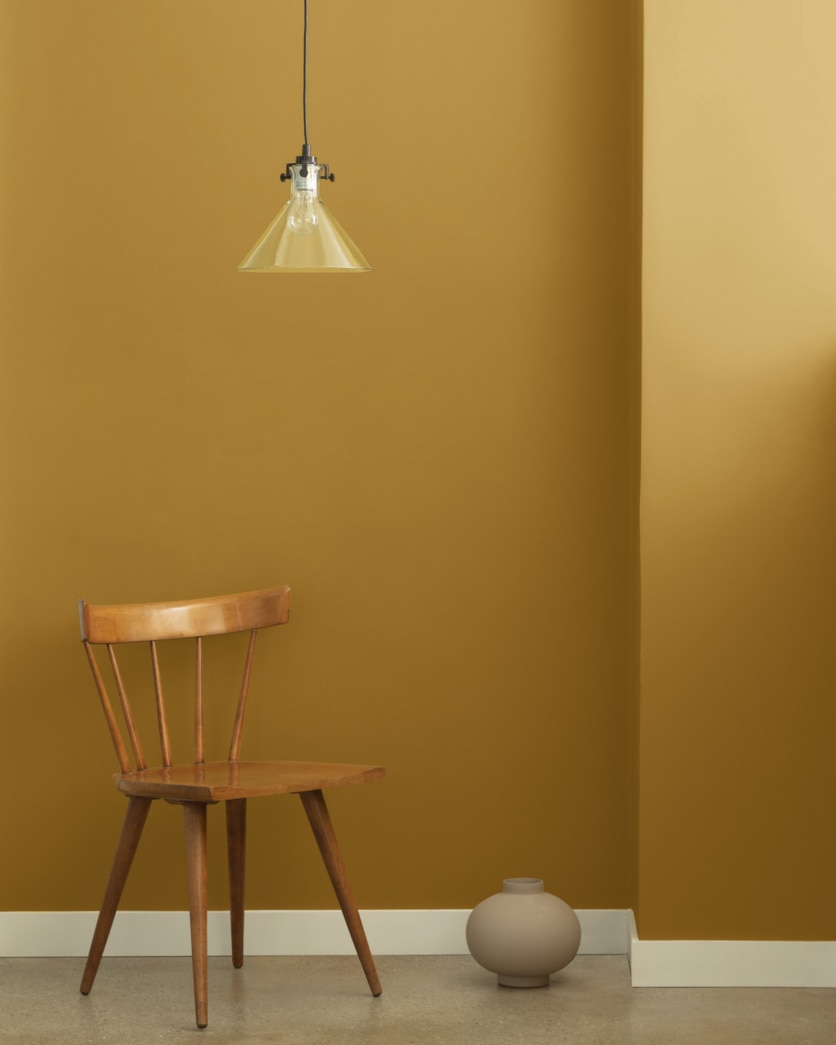 Painted wall in Tapestry Gold 2153-30