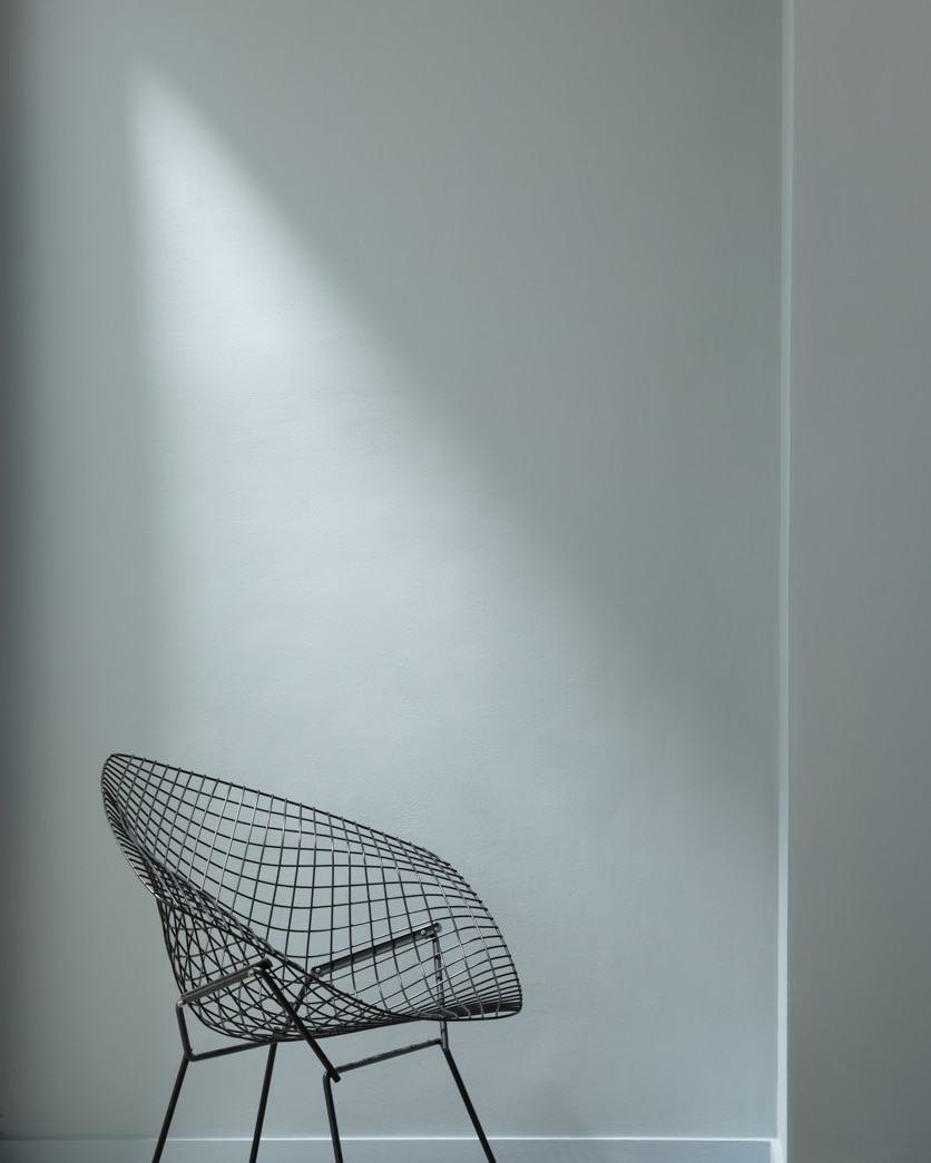 Painted wall in Thundercloud Gray 2124-40
