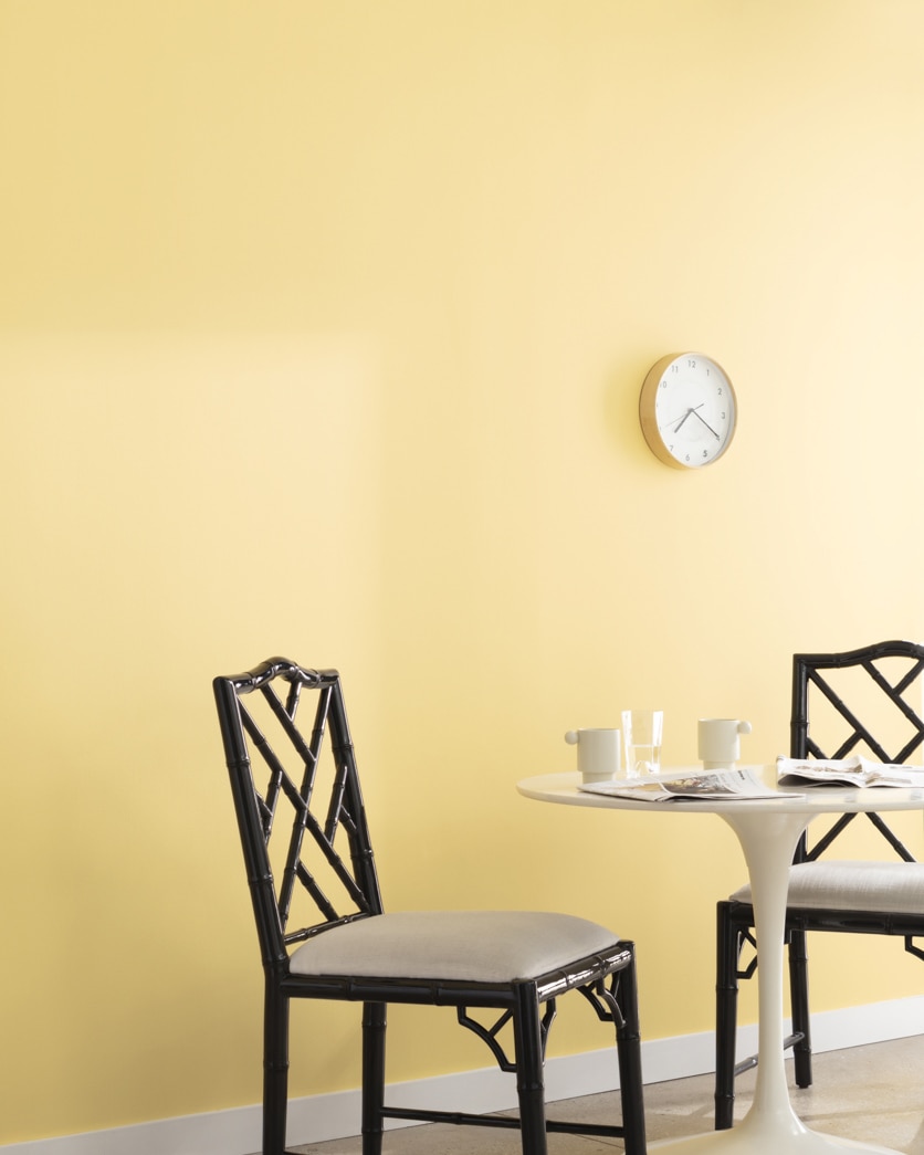 Painted wall in Traditional Yellow 170