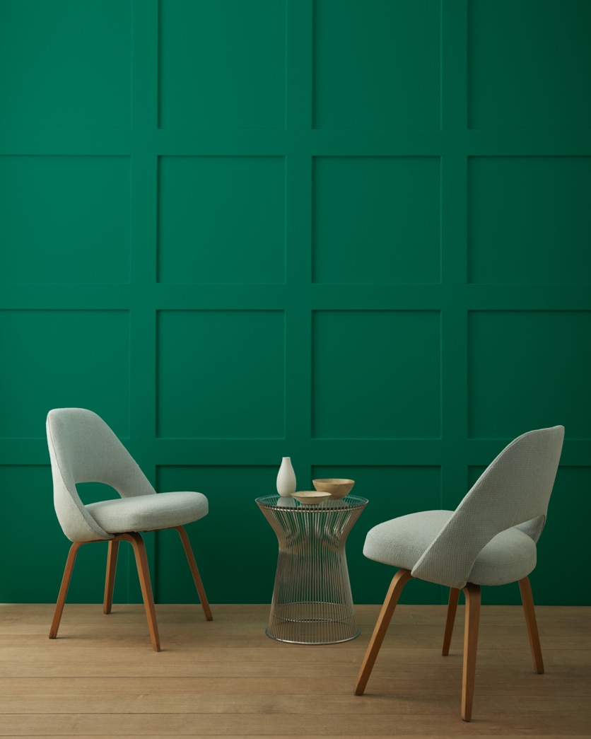 Painted wall in True Green 2042-10