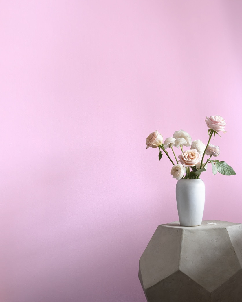 Painted wall in Valentine's Day 2077-60