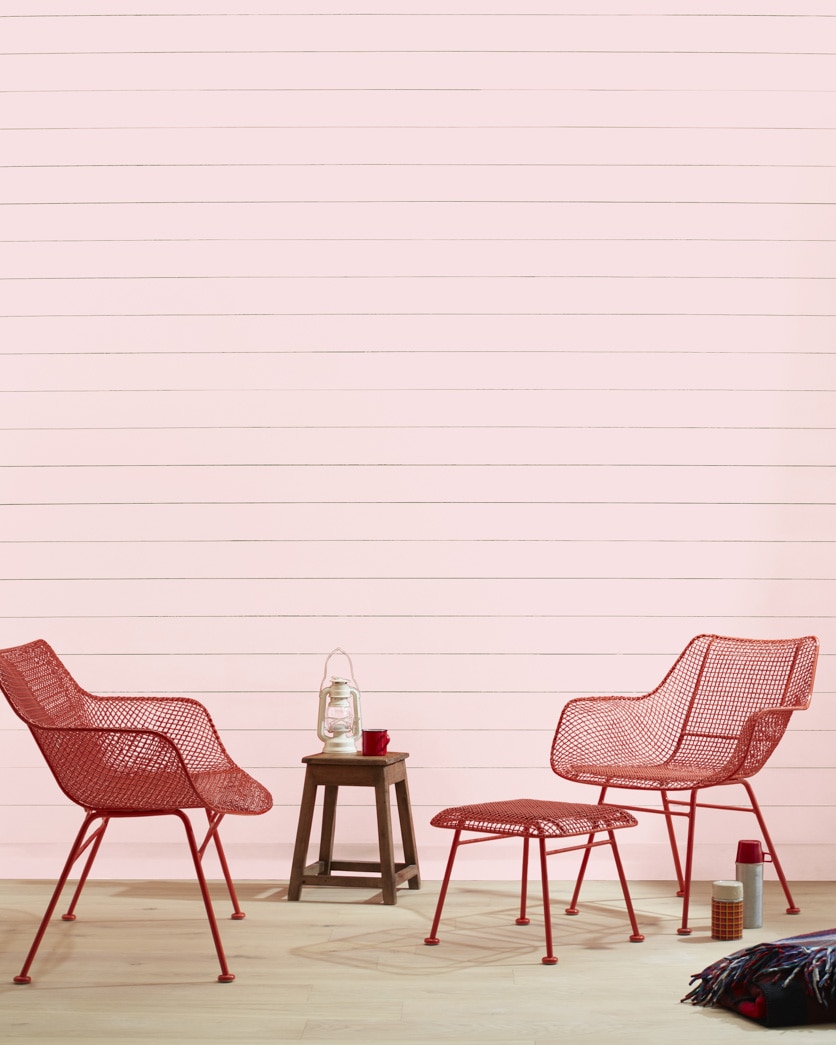 Painted wall in Voile Pink 2000-70