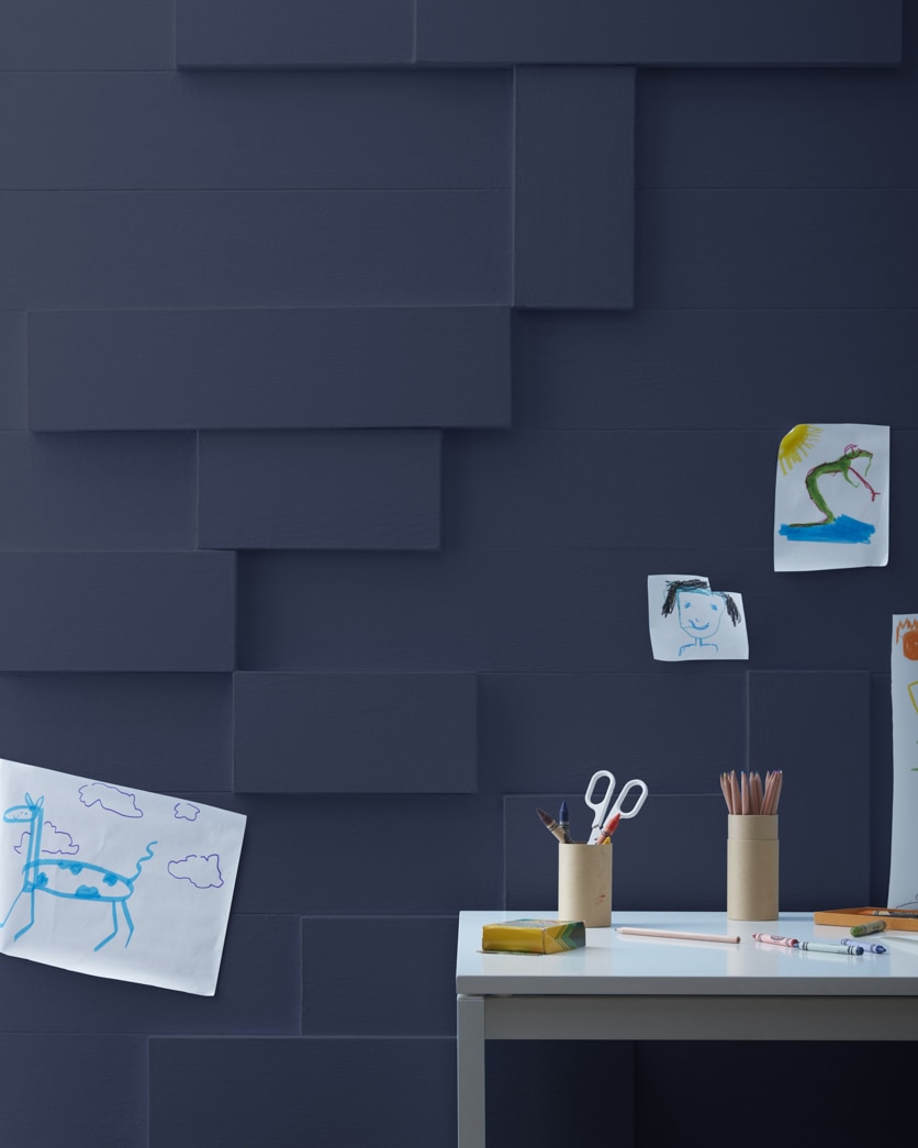 Painted wall in Winding Waterway 2063-10