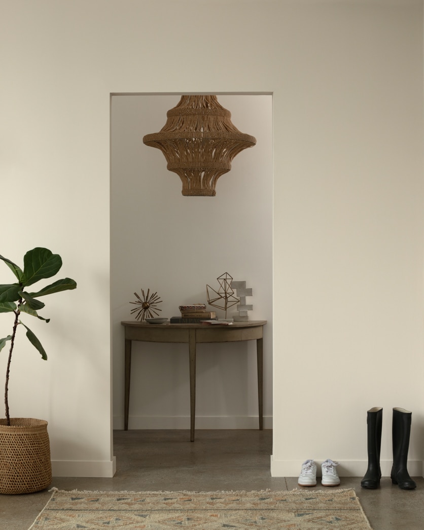 Painted wall in York Gray CW-45
